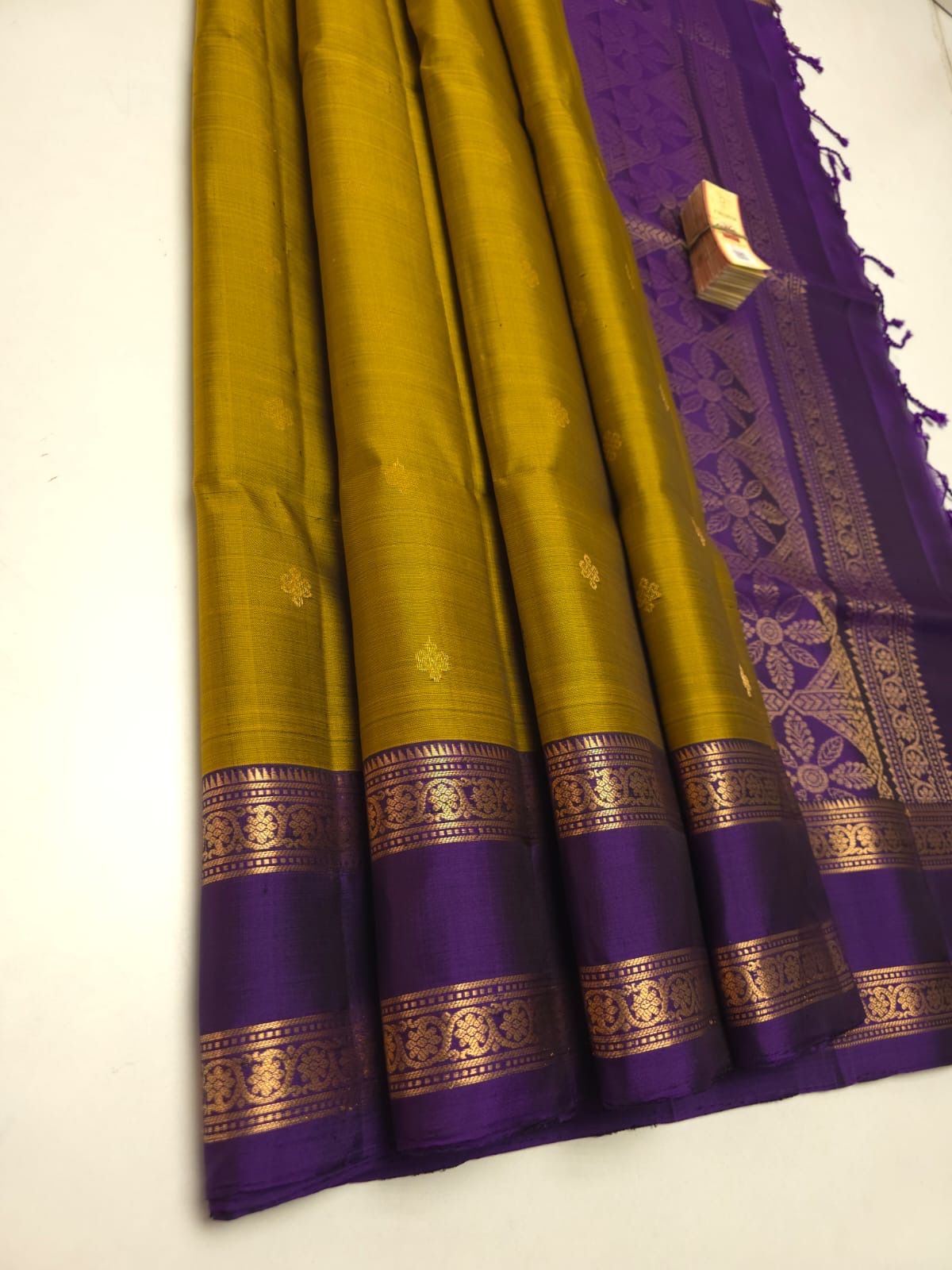 Classic Olive Green & Violet Double Warp Elegance Handloom Soft Silk Saree SS26694