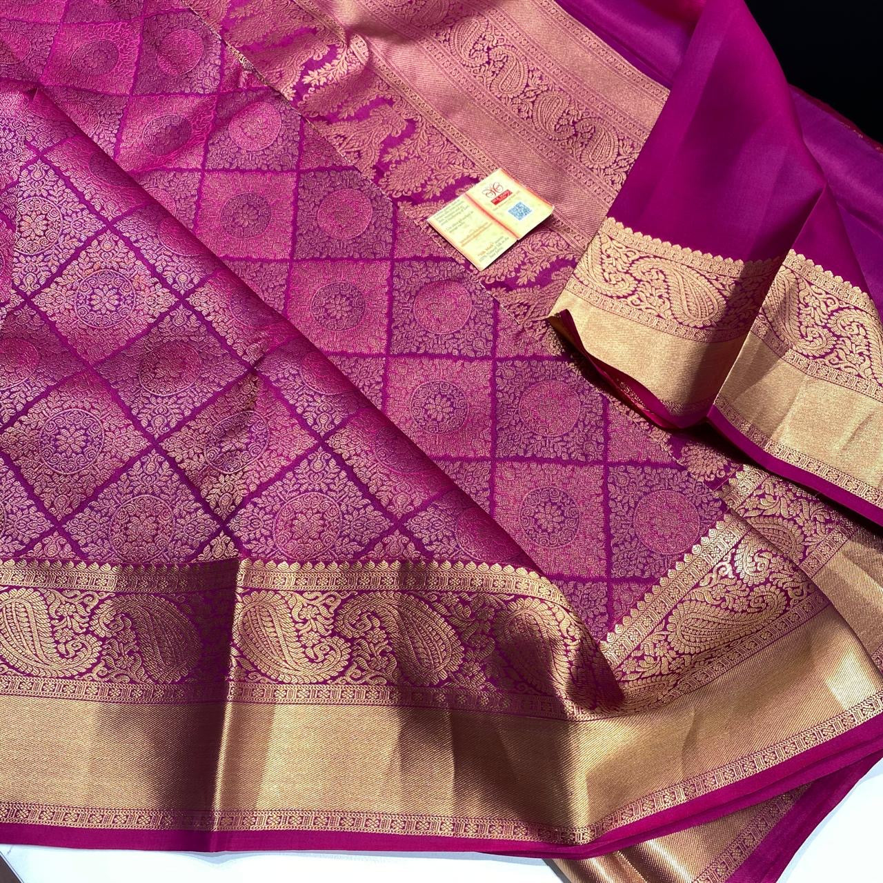 Classic Deep Pink Elegance Kanchipuram Handloom Silk Saree SS24588