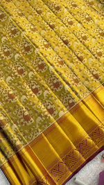Load image into Gallery viewer, Classic Gold Bridal Elegance Kanchipuram Handloom Silk Saree SS28017
