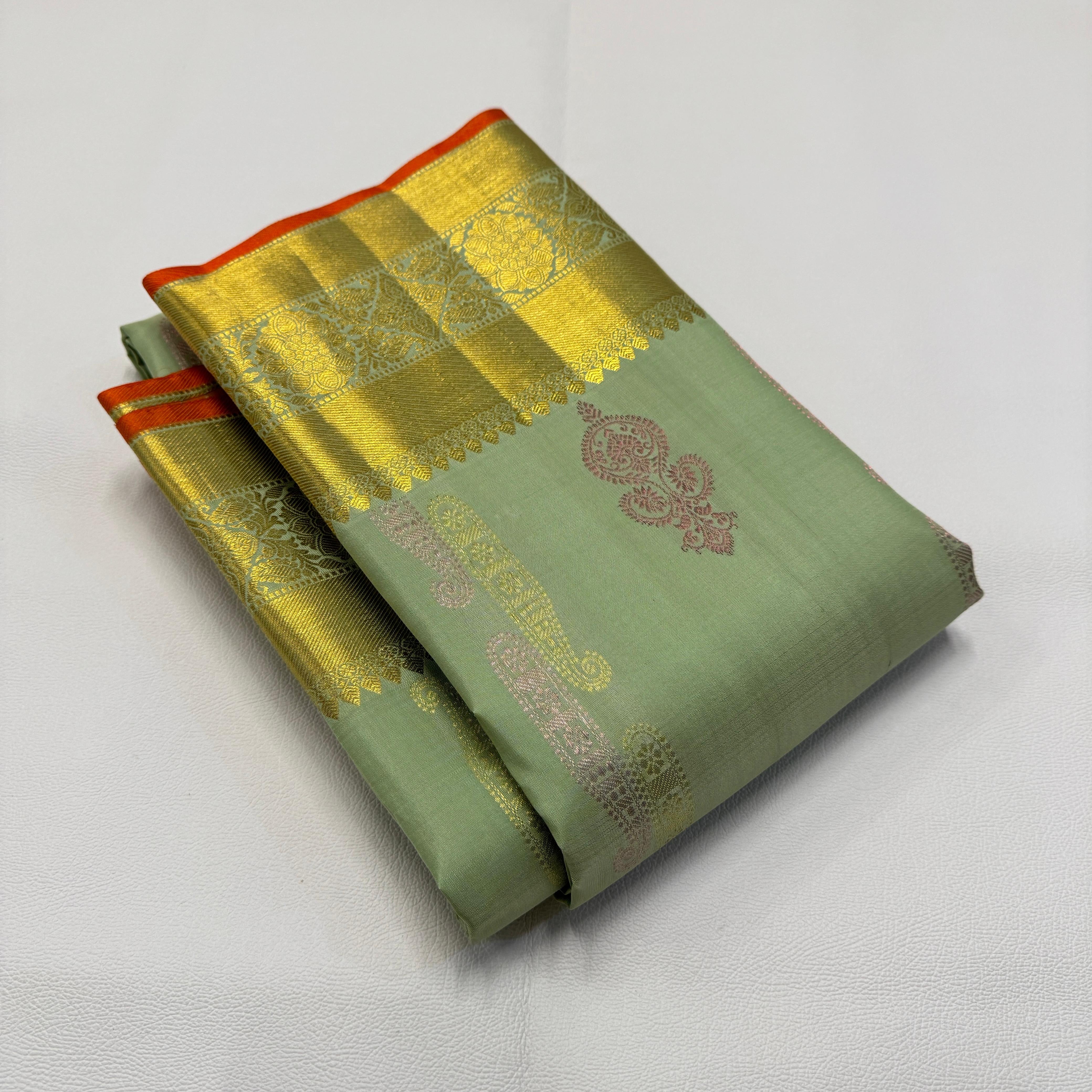 Classic Pista Green & Chilly Red 2gm Zari Elegance Kanchipuram Silk Saree SS23890