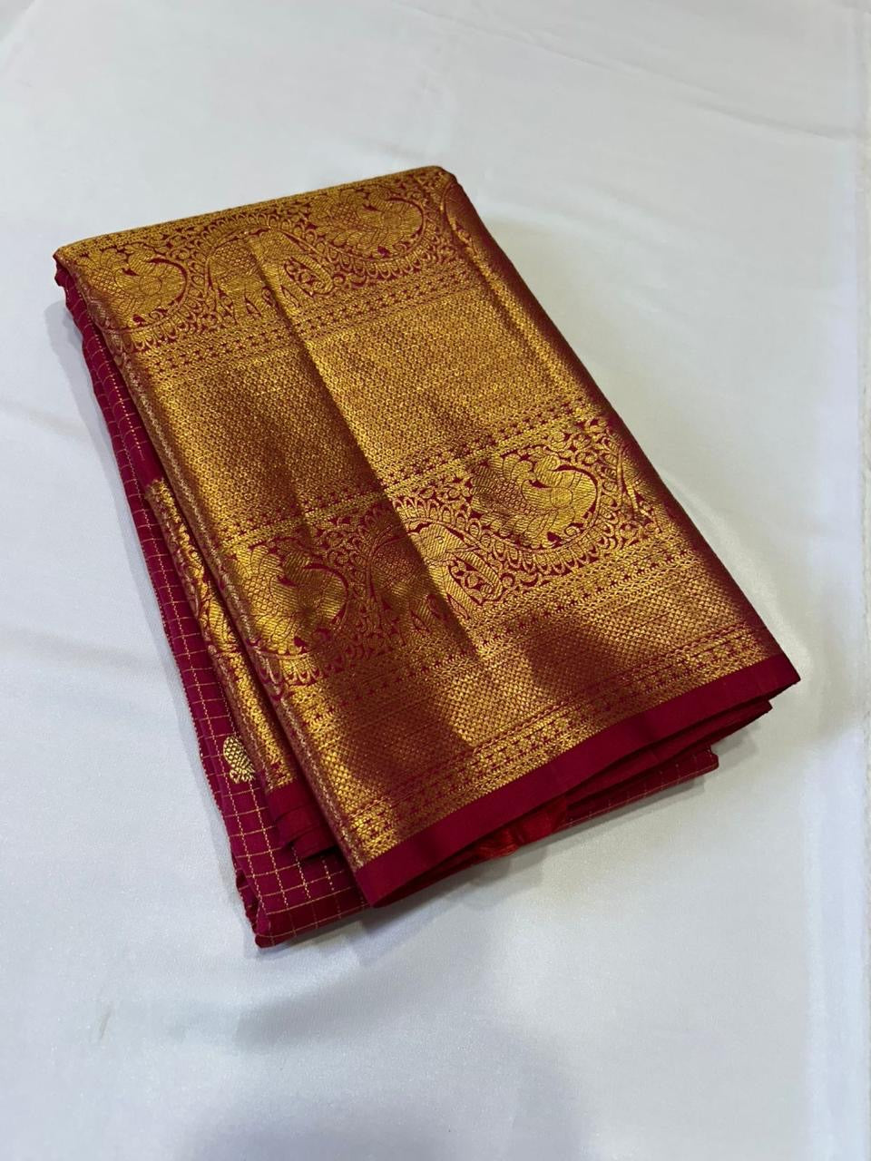 Classic Maroon Pink Elegance Kanchipuram Silk Saree SS23915