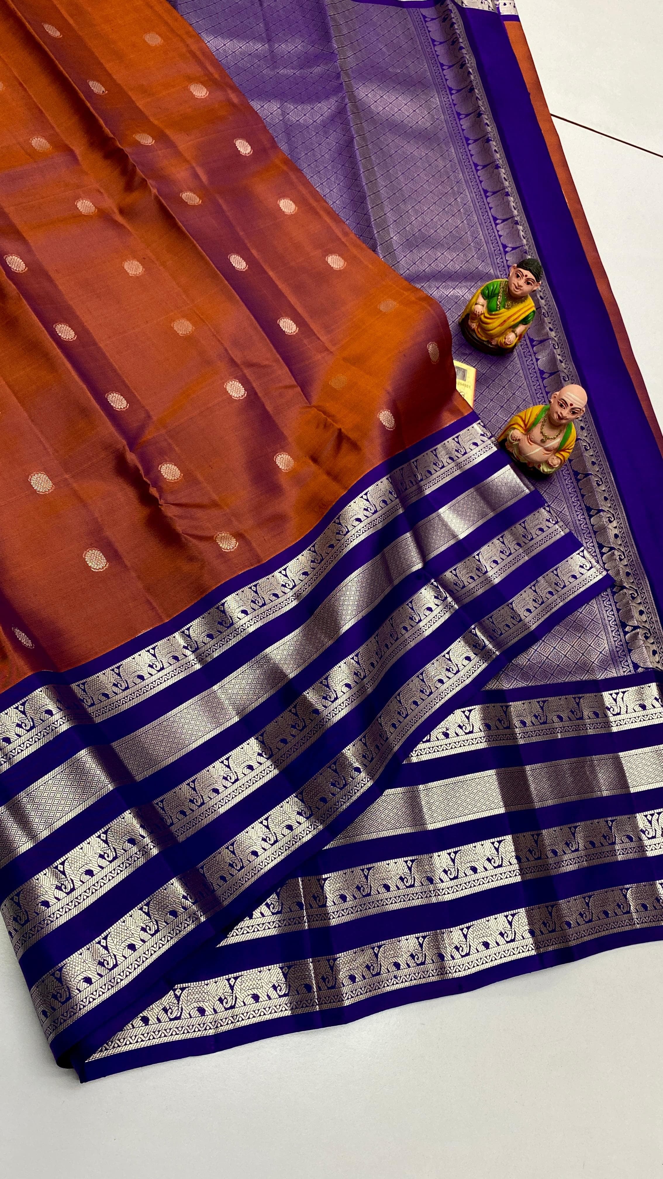 Classic Brown & Violet Elegance Kanchipuram Handloom Silk Saree SS24755