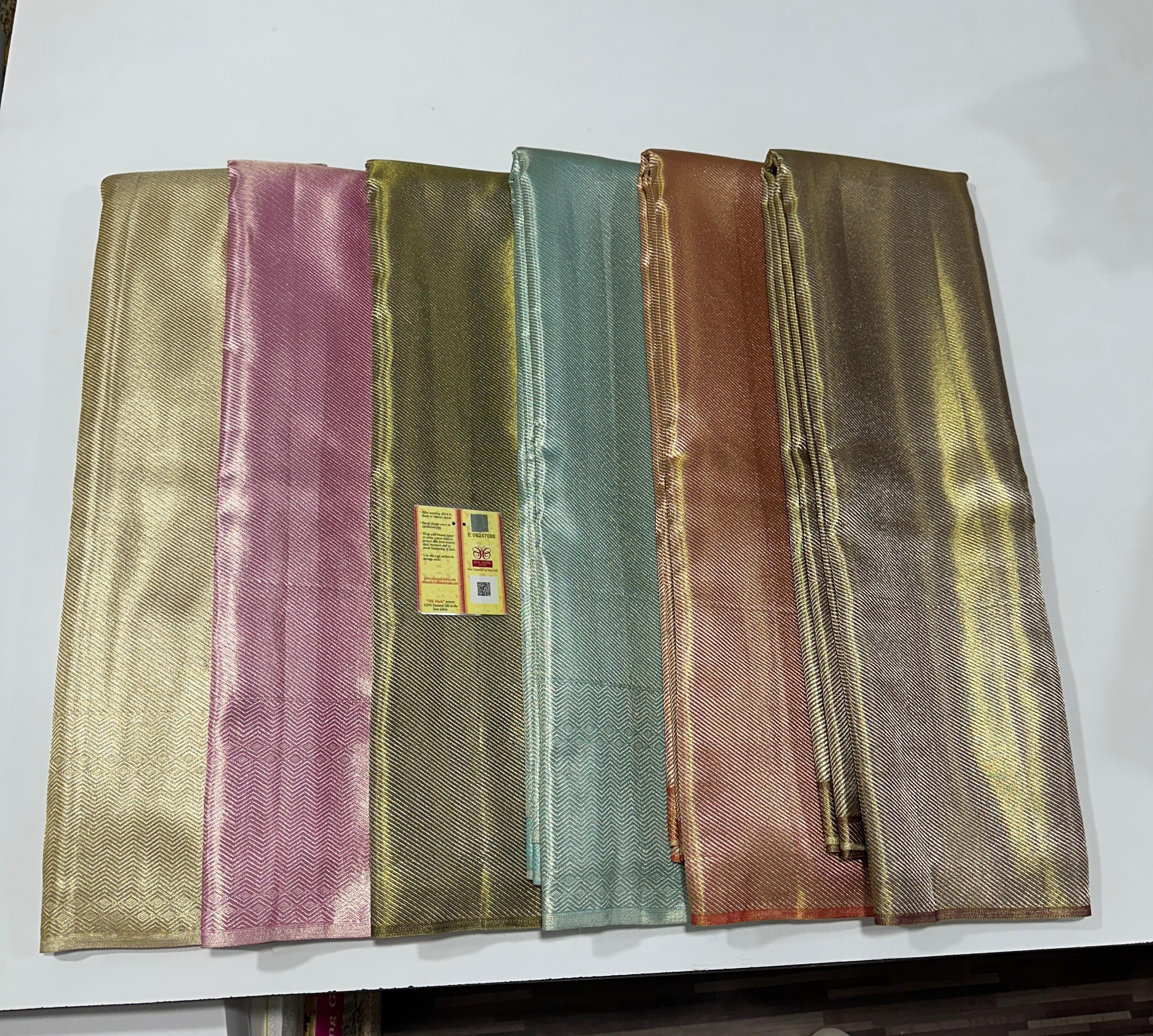 Classic Antique Gold Tissue Bridal Elegance Kanchipuram Tissue Handloom Silk Saree SS23878