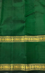 Classic Tomato Red & Deep Green 2gm Zari Elegance Kanchipuram Handloom Silk Saree SS25238