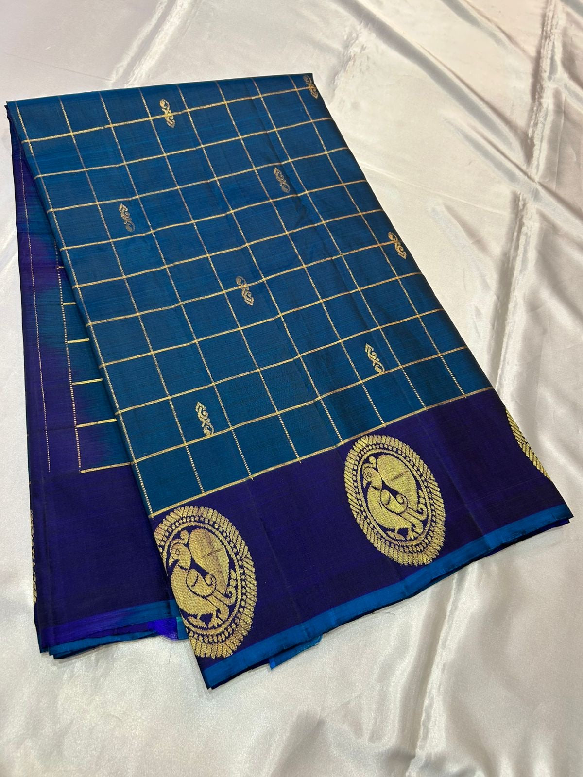 Classic Prussian Blue & Navy Blue Elegance Kanchipuram Handloom Silk Saree SS23788