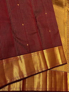 Classic Maroon 2gm Zari Vaira Oosi Checks Elegance Kanchipuram Handloom Silk Saree SS24740