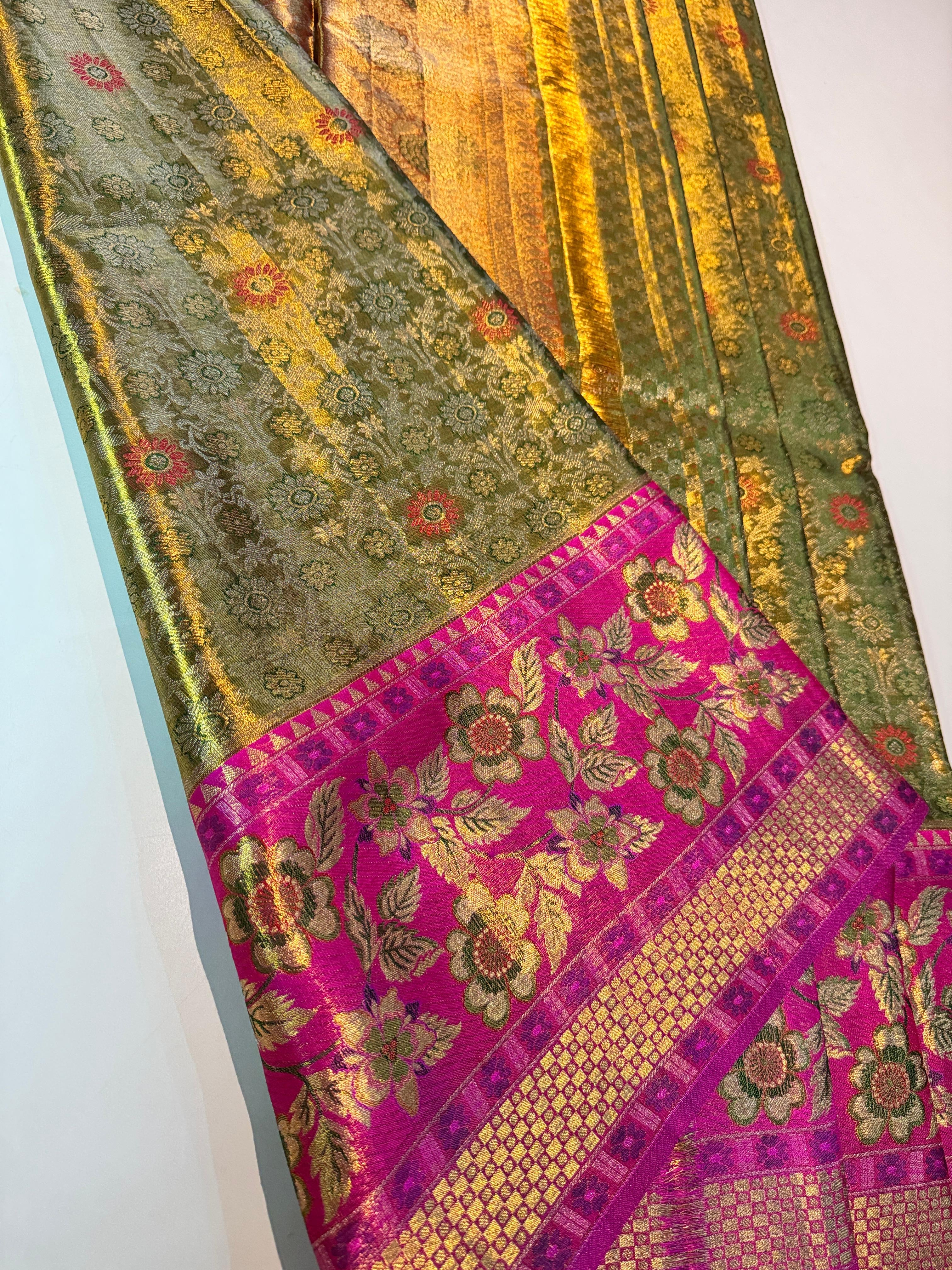 Classic Gold Green & Fuchsia Pink Meenakari Bridal Elegance Kanchipuram Handloom Silk Saree SS25846