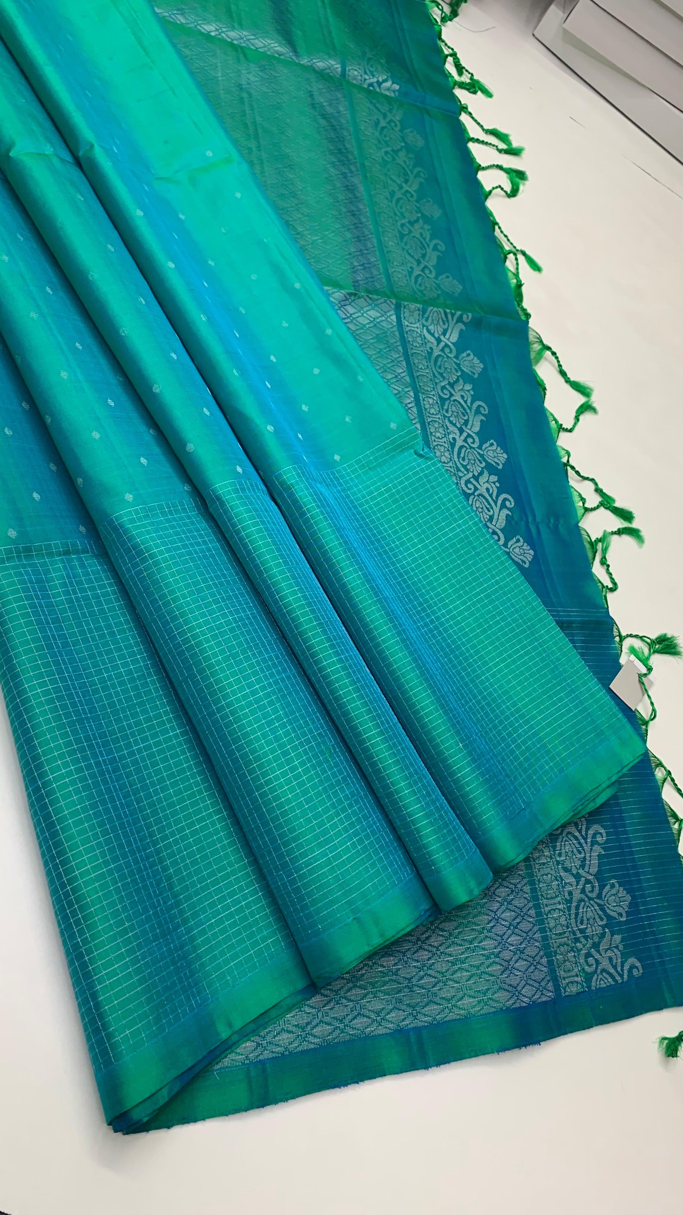 Classic Aqua Green Elegance Handloom Soft Silk Saree SS23979