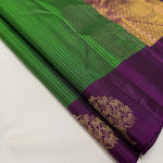 Load image into Gallery viewer, Classic Green &amp; Vadamalli 2gm Zari Kanchipuram Handloom Silk Saree SS26297
