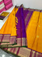 Load image into Gallery viewer, Classic Mango Yellow &amp; Plum 2gm Zari Kanchipuram Handloom Silk Saree SS25995
