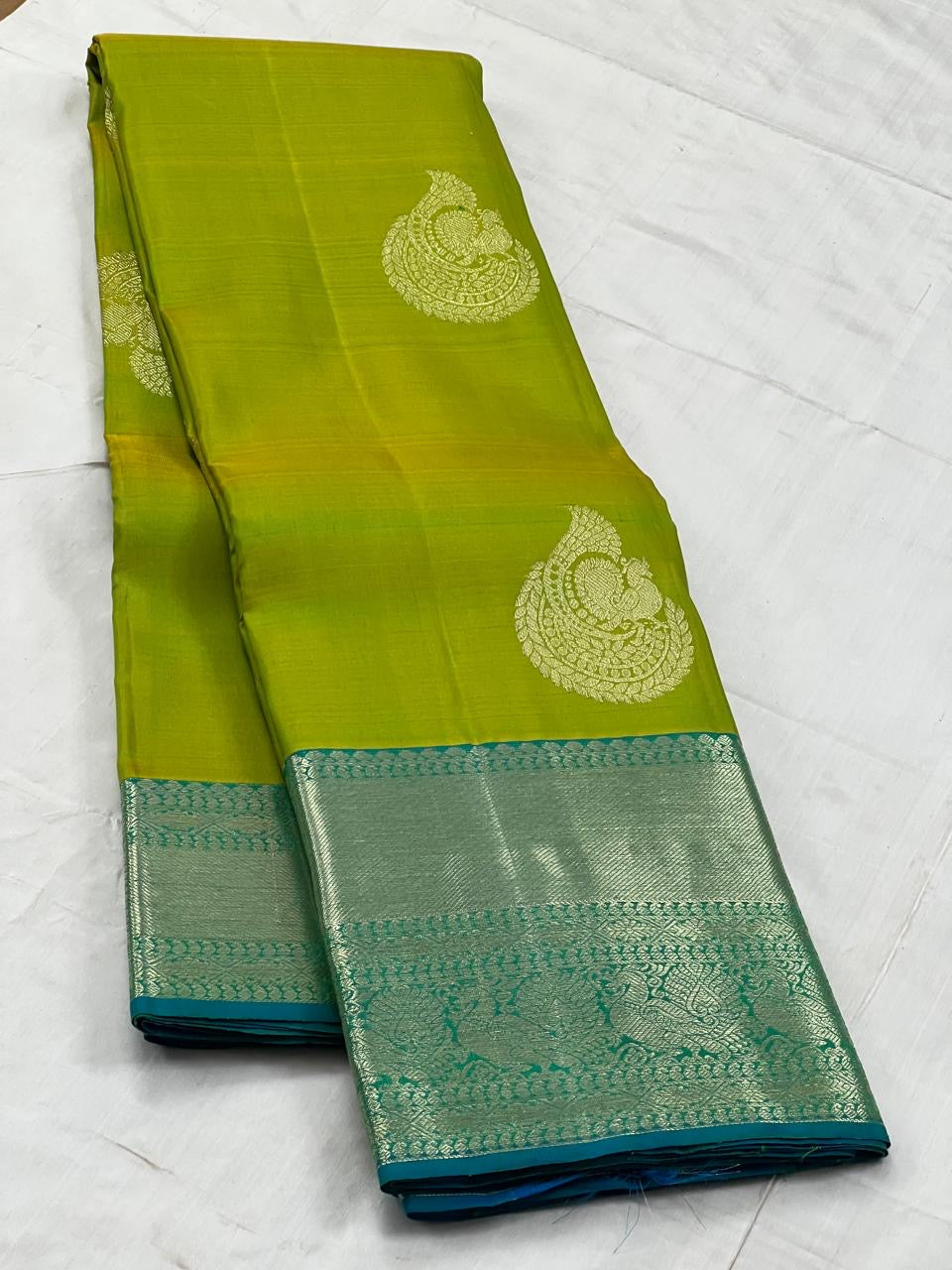 Classic Spring Green & Ice Blue 2gm Zari Elegance Kanchipuram Handloom Silk Saree SS25311