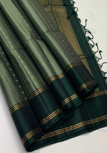 Classic Light Green & Bottle Green Elegance Handloom Soft Silk Saree SS25656