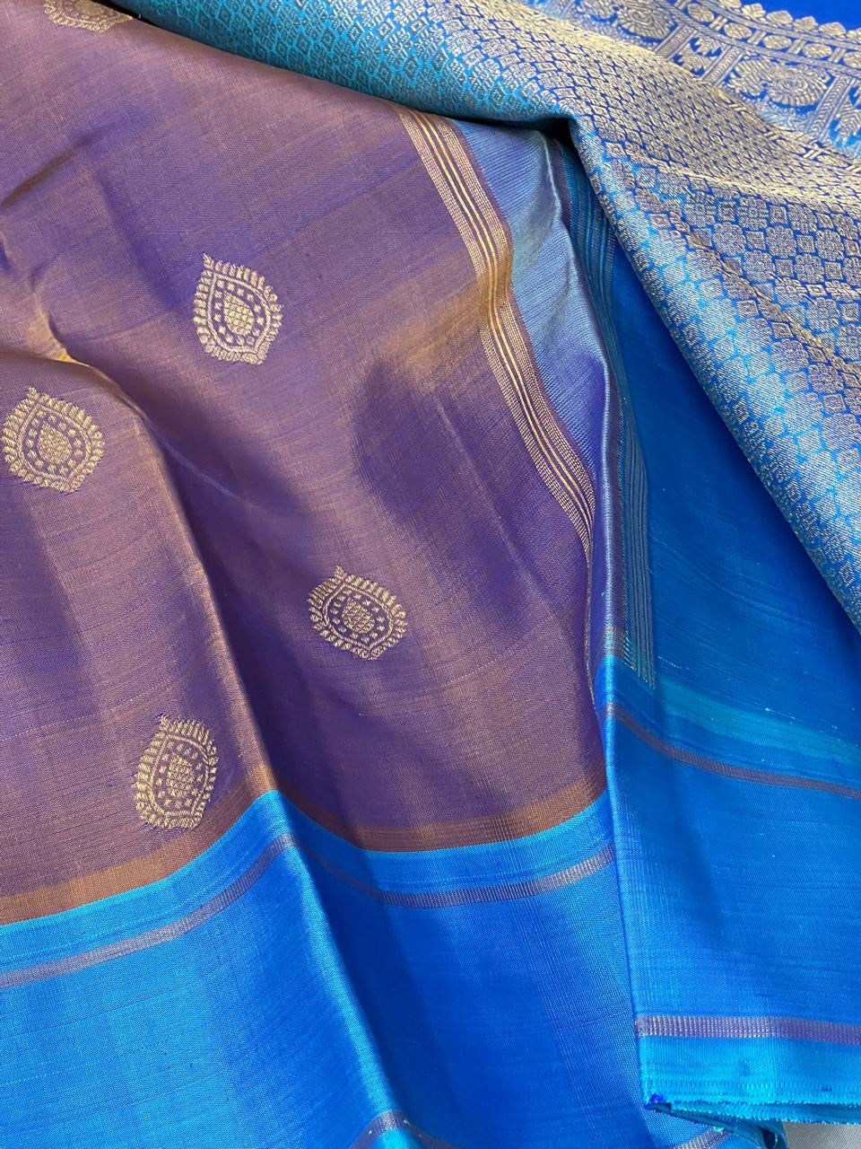 Classic Lavender & Azure Blue 4gm Zari Bridal Elegance Kanchipuram Handloom Silk Saree SS23762