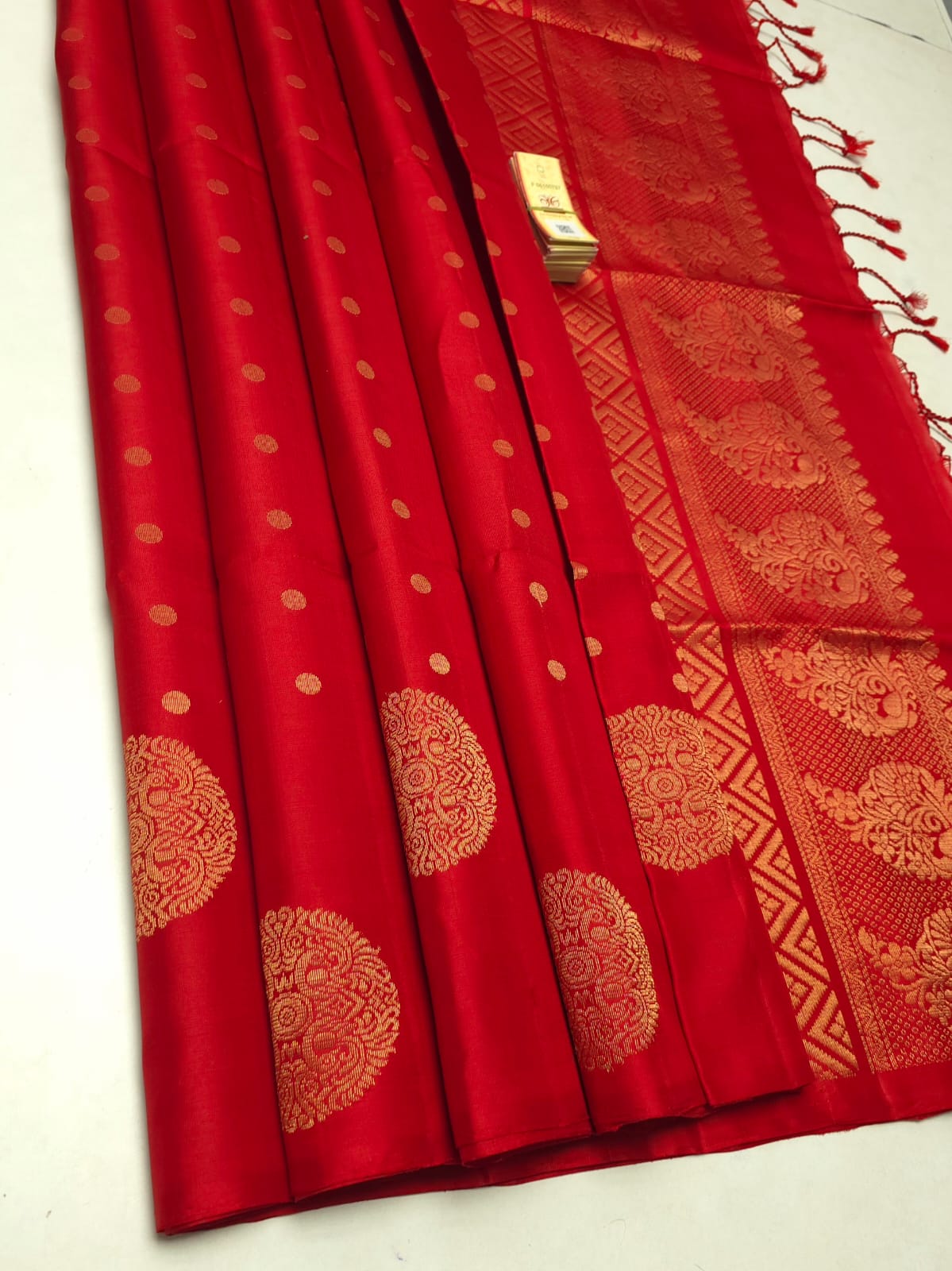 Classic Chilli Red Double Warp Elegance Handloom Soft Silk Saree SS26439