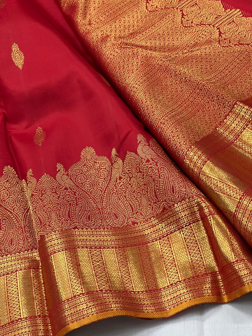 Classic Chilli Red 2gm Zari Bridal Elegance Kanchipuram Handloom Silk Saree SS26016