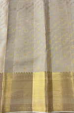 Load image into Gallery viewer, Classic Butter Cream 2gm Zari Bridal Elegance Kanchipuram Handloom Silk Saree SS25292
