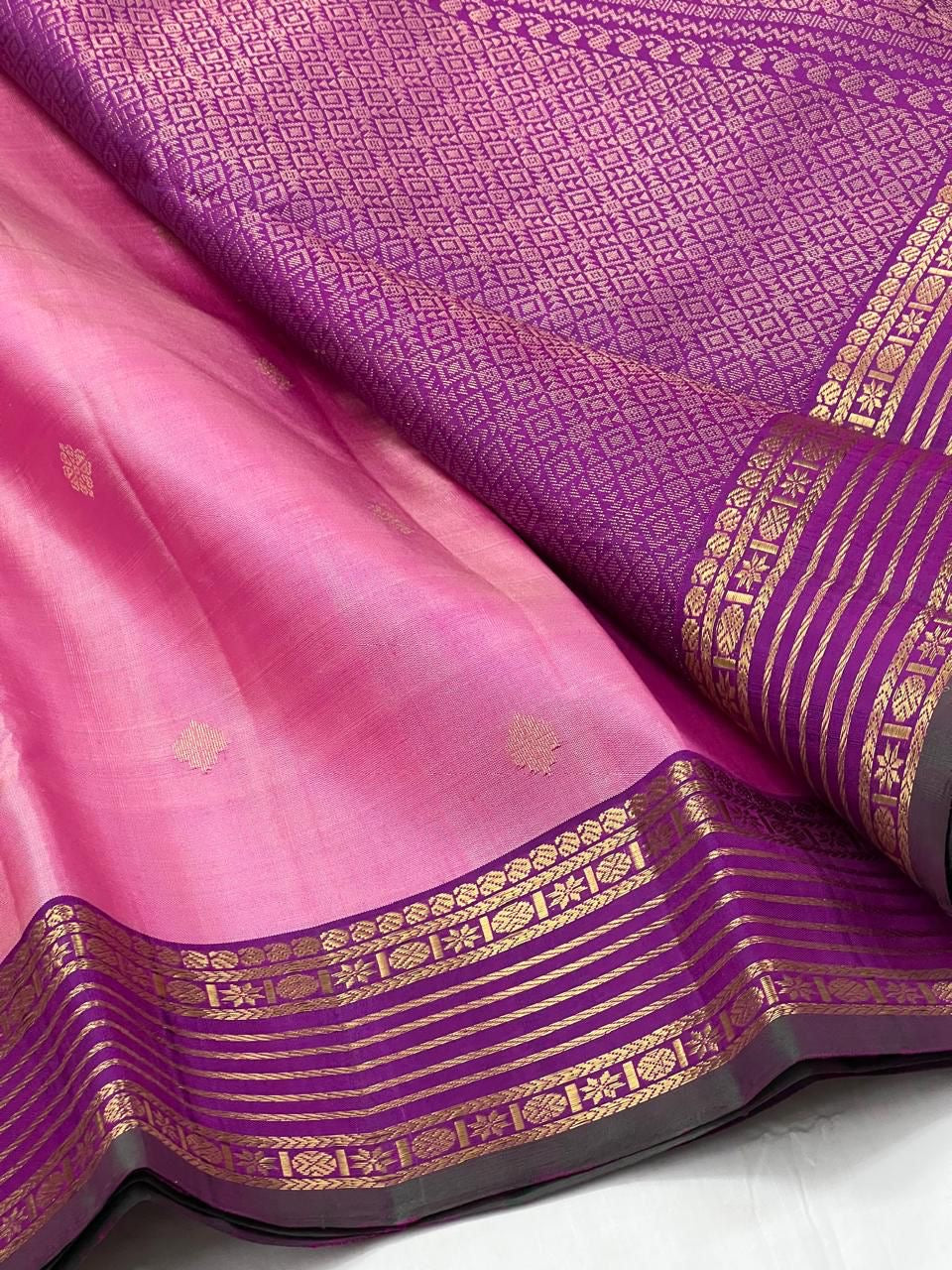 Pastel Pink & Onion Pink 2gm Zari Kanchipuram Handloom Silk Saree SS25576
