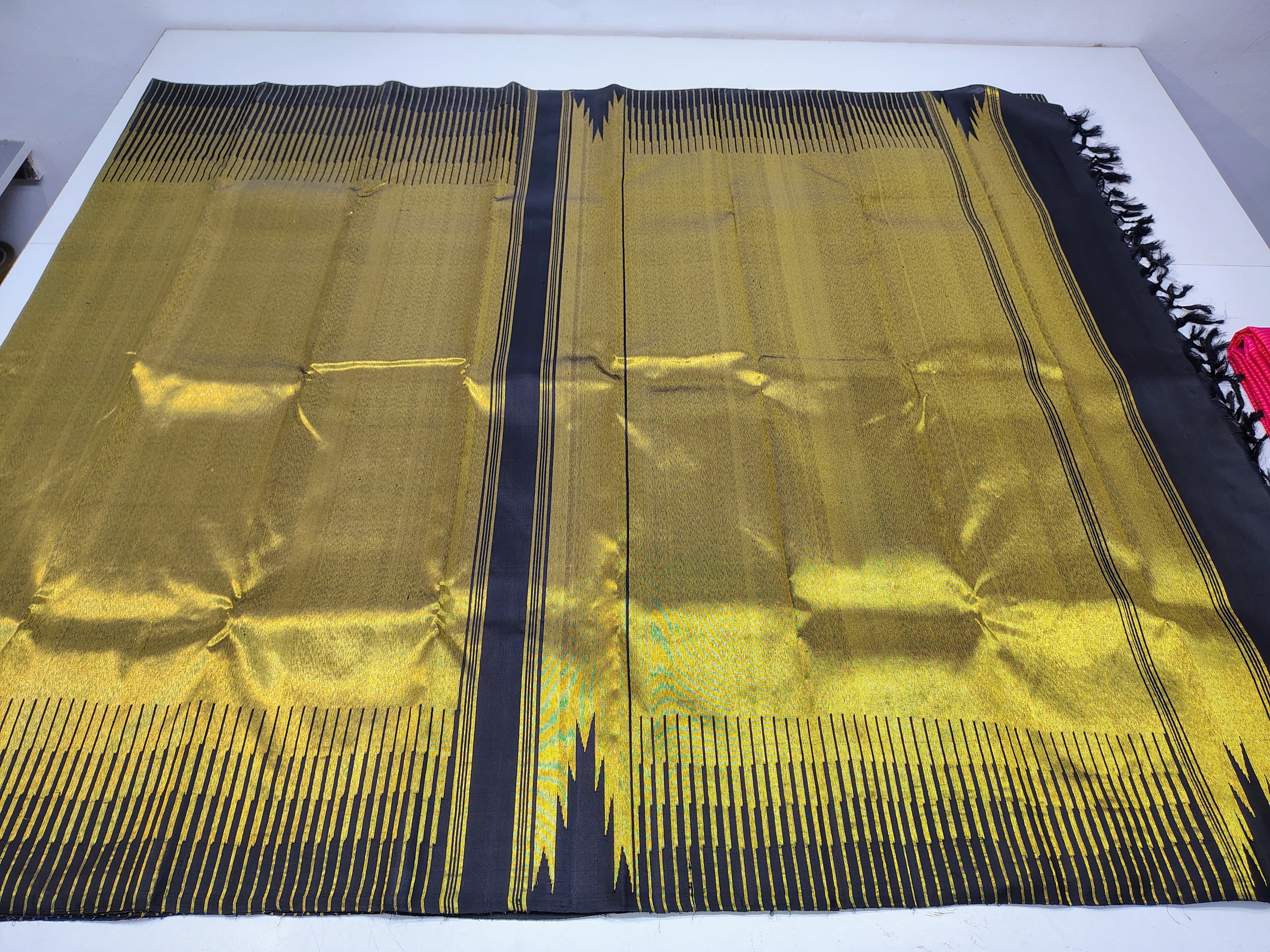 Classic Gold & Charcoal Black Elegance Kanchipuram Handloom Silk Saree SS24829