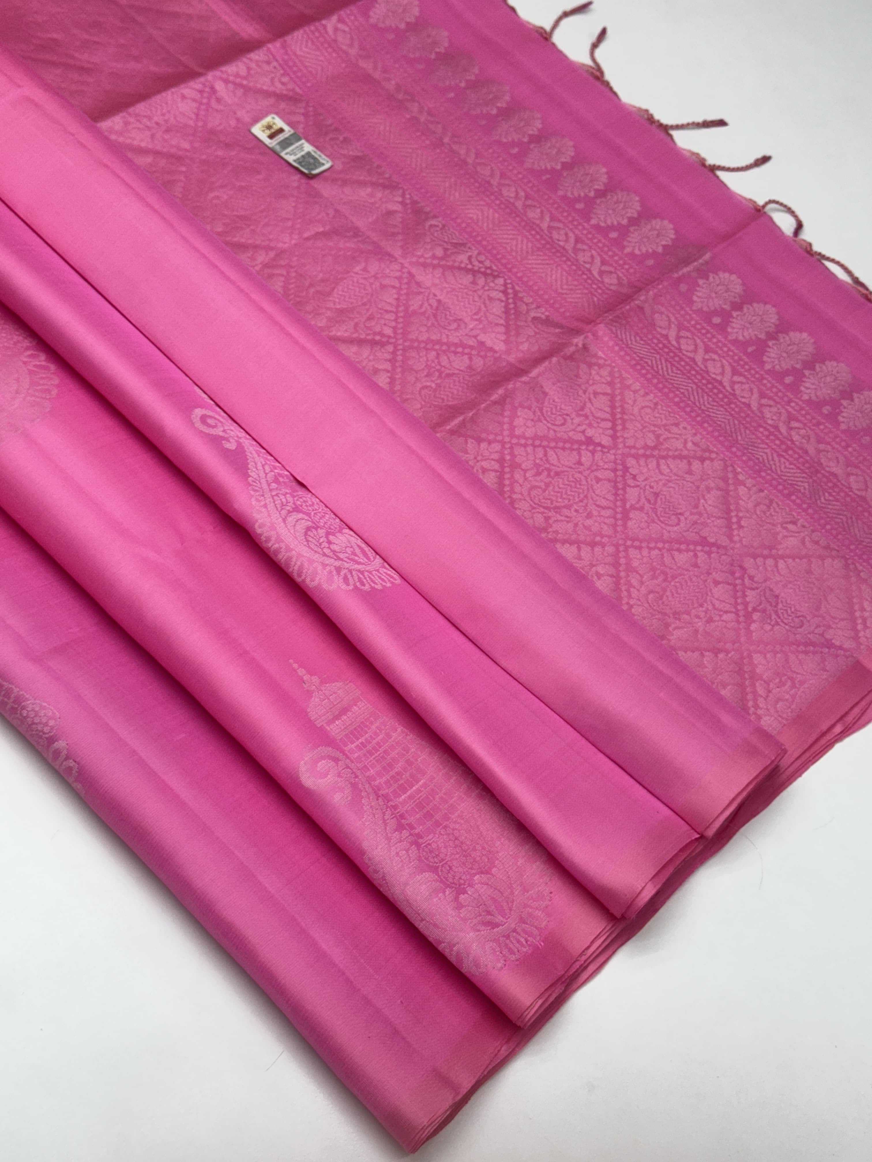 Classic Pink Elegance Handloom Soft Silk Saree SS24275