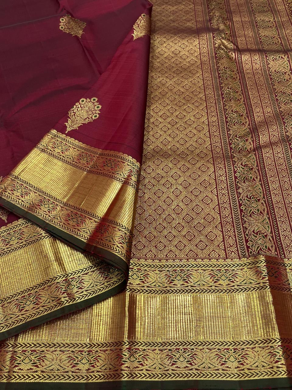 Classic Maroon Kanchipuram Handloom Silk Saree SS25621