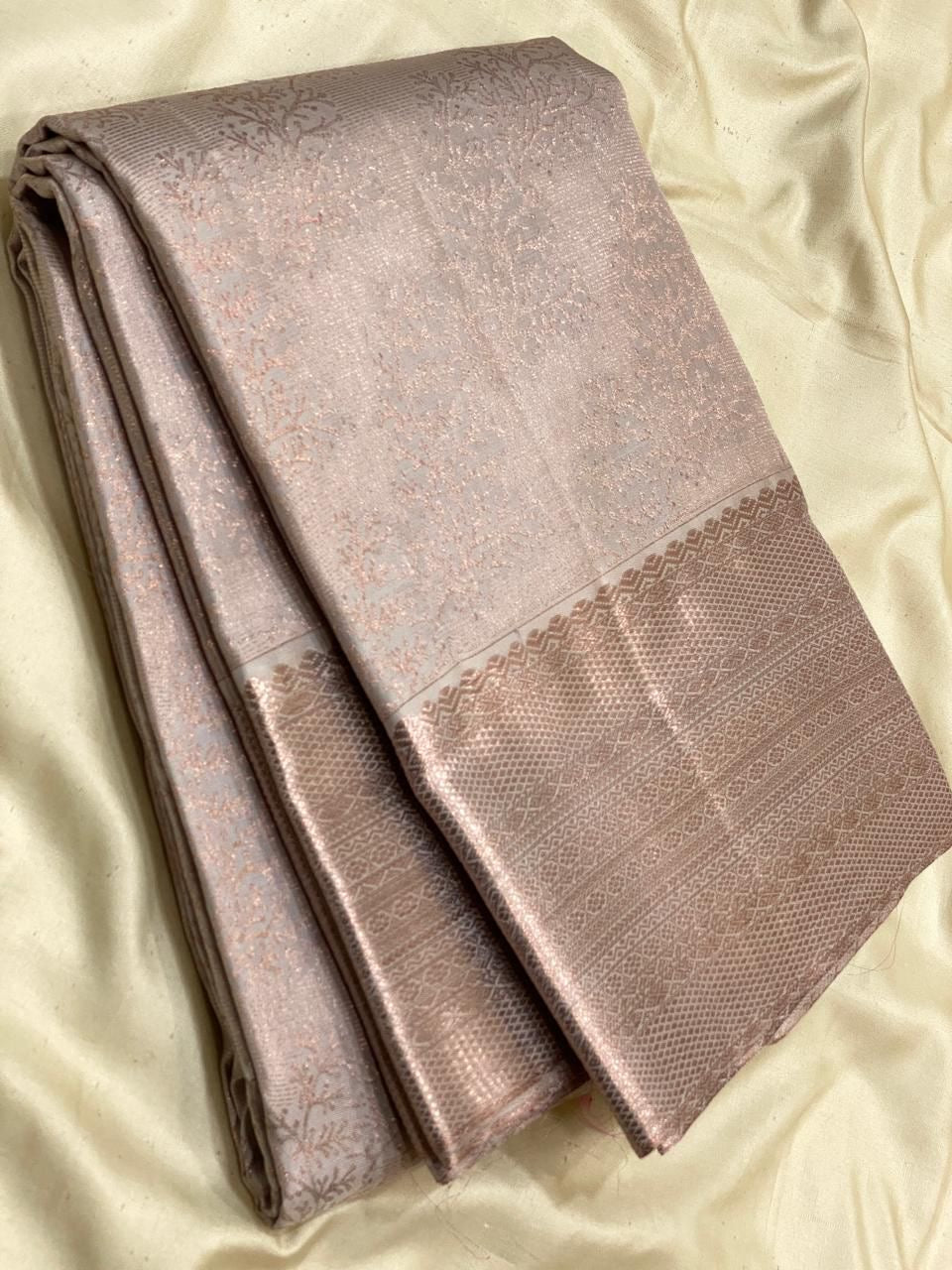 Classic Cream Grey 2gm Antique Zari Bridal Elegance Kanchipuram Handloom Silk Saree SS25323