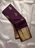 Load image into Gallery viewer, Classic Plum Bridal Elegance Kanchipuram Handloom Silk Saree SS27631
