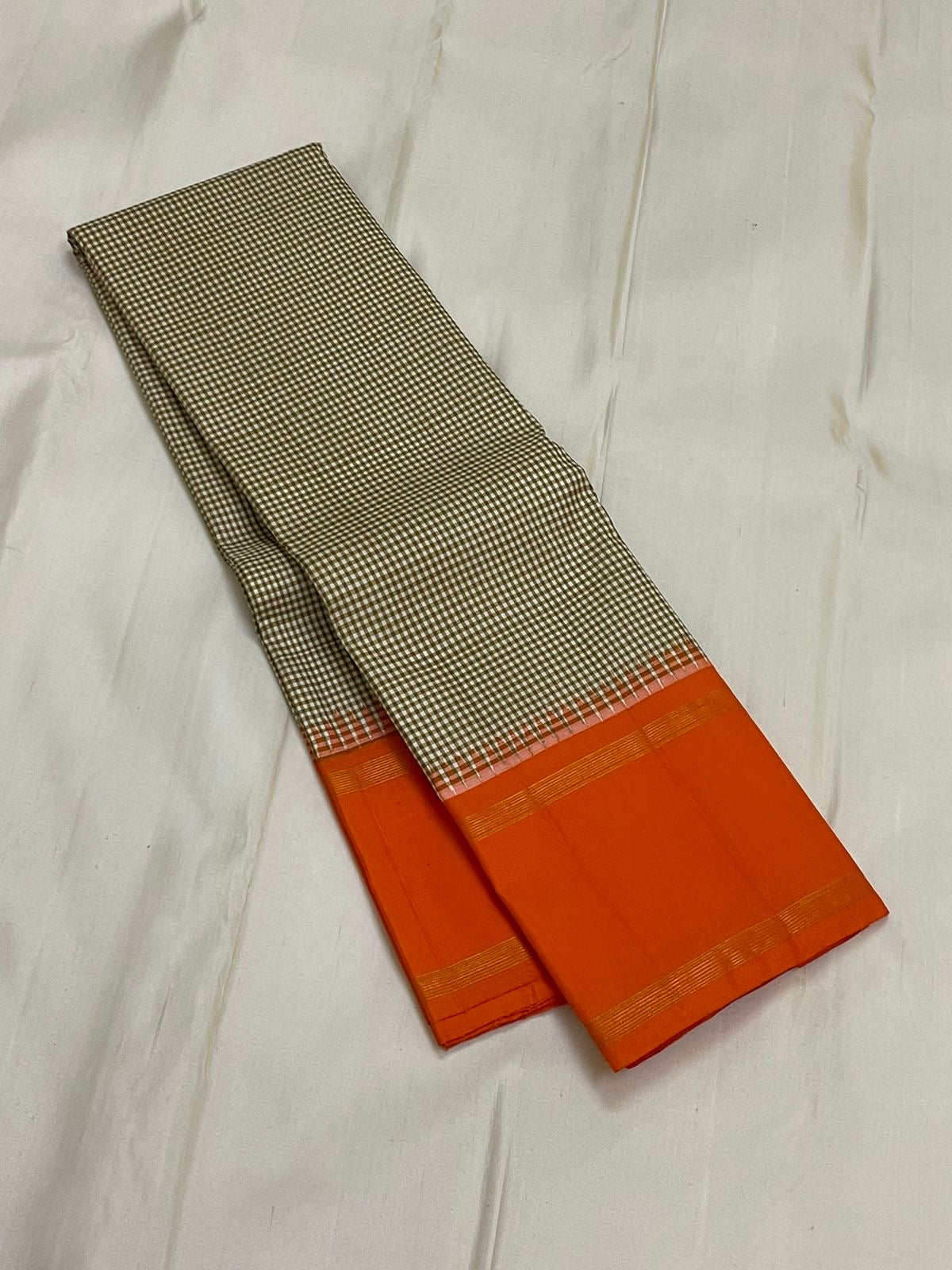 Classic Chalk Beige & Orange 1gm Korvai Kanchipuram Handloom Silk Saree SS26275