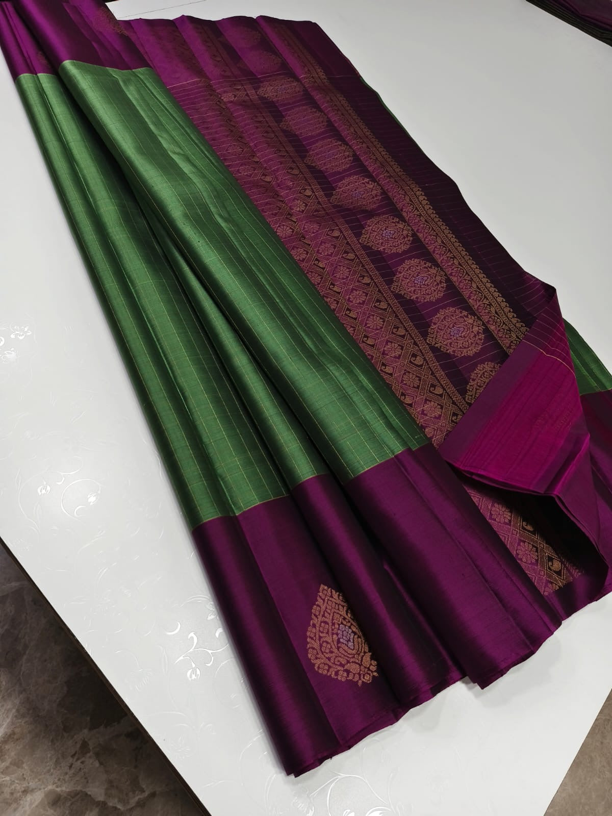 Jade Green & Wine Red Elegance Kanchipuram Handloom Silk Saree SS21137
