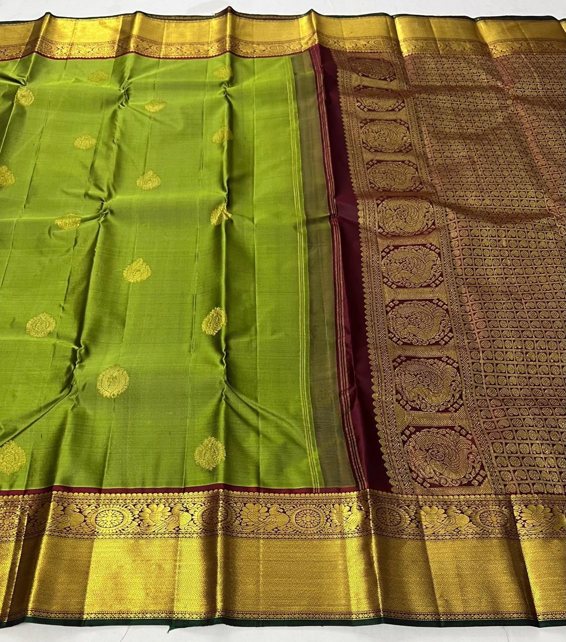 Classic Olive Green & Maroon Elegance Kanchipuram Handloom Silk Saree SS24598