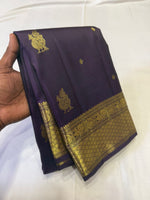 Load image into Gallery viewer, Classic Chocolate Brown Elegance Kanchipuram Handloom Silk Saree SS27164
