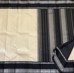 Classic Butter Cream & Black Korvai Thread Kanchipuram Handloom Silk Saree SS25720