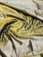 Load image into Gallery viewer, Classic Olive Green Bridal Elegance Kanchipuram Handloom Silk Saree SS25999
