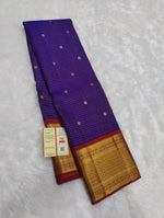 Load image into Gallery viewer, Classic Violet &amp; Brick Red Kanchipuram Handloom Silk Saree SS26252
