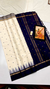 Classic White & Navy Blue Kanchipuram Handloom Silk Saree SS26259