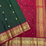Load image into Gallery viewer, Classic Green &amp; Pink 1gm Zari Vintage Elegance Kanchipuram Handloom Silk Saree SS26952
