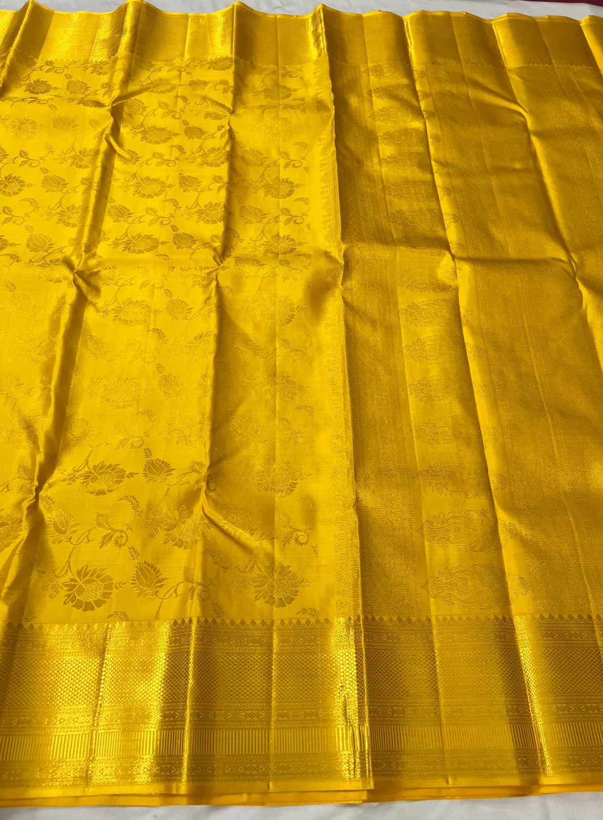 Classic Golden Yellow 2gm Zari Bridal Elegance Kanchipuram Handloom Silk Saree SS24060