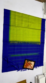 Load image into Gallery viewer, Classic Lime Green &amp; Royal Blue Korvai Checks Kanchipuram Handloom Silk Saree SS25920
