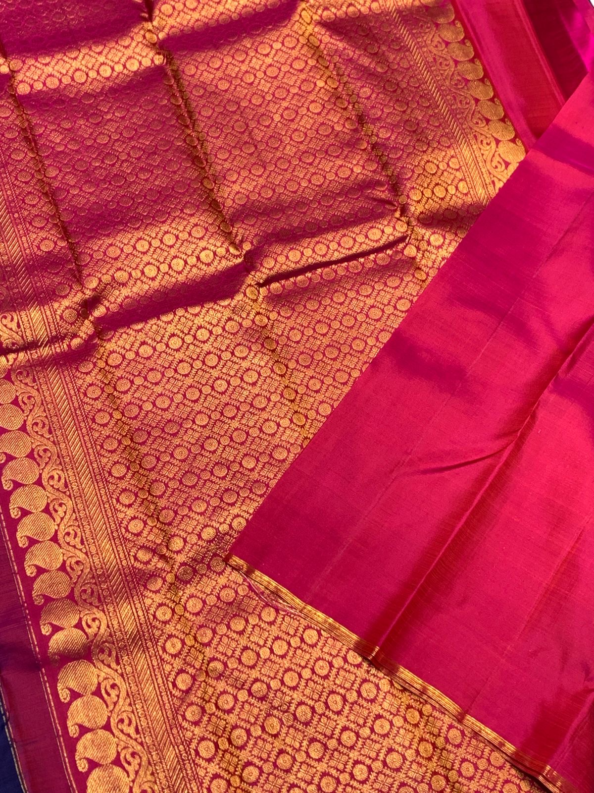 Classic  Navy Blue & Deep Pink 2gm Zari Elegance Kanchipuram Handloom Silk Saree SS25442