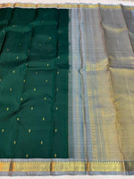 Load image into Gallery viewer, Classic White &amp; Green 1gm Zari Elegance Kanchipuram Handloom Silk Saree SS27071
