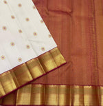 Load image into Gallery viewer, Classic Offwhite &amp; Maroon 2gm Zari Kanchipuram Handloom Silk Saree SS25624
