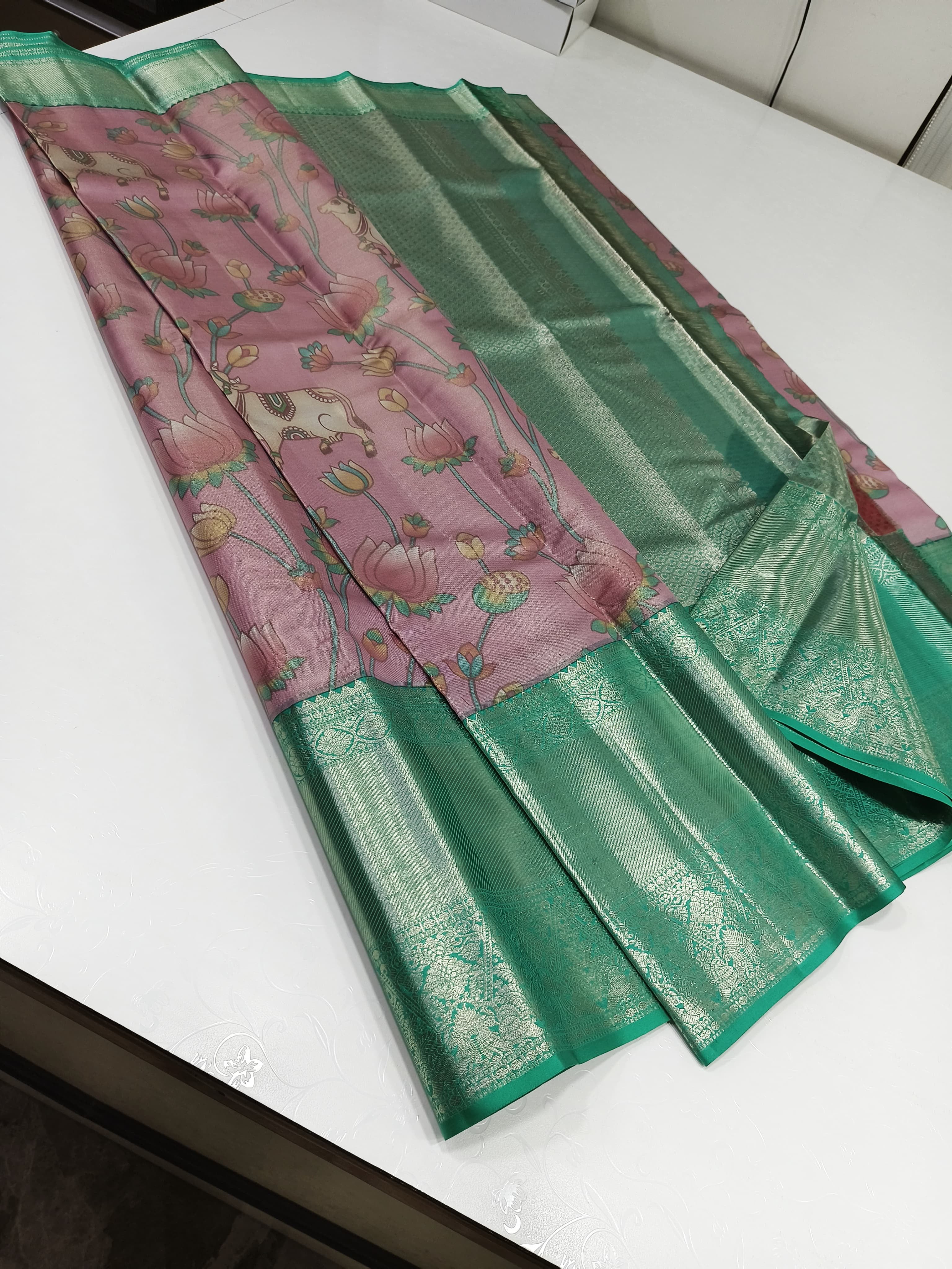 Classic Pastel Mauve & Sea Green 2gm Zari Digital Print Bridal Elegance Kanchipuram Handloom Silk Saree SS25301