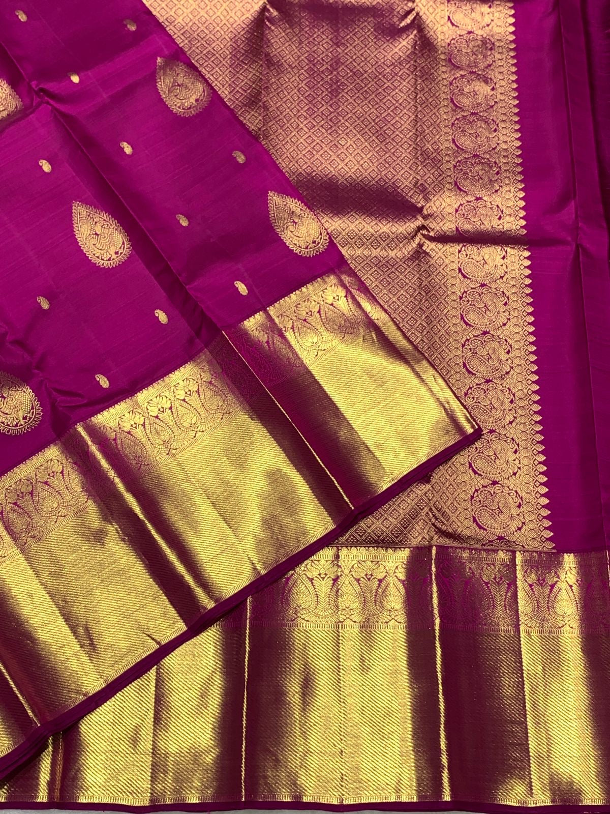 Classic Magenta Purple 2gm Zari Bridal Elegance Kanchipuram Handloom Silk Saree SS25367