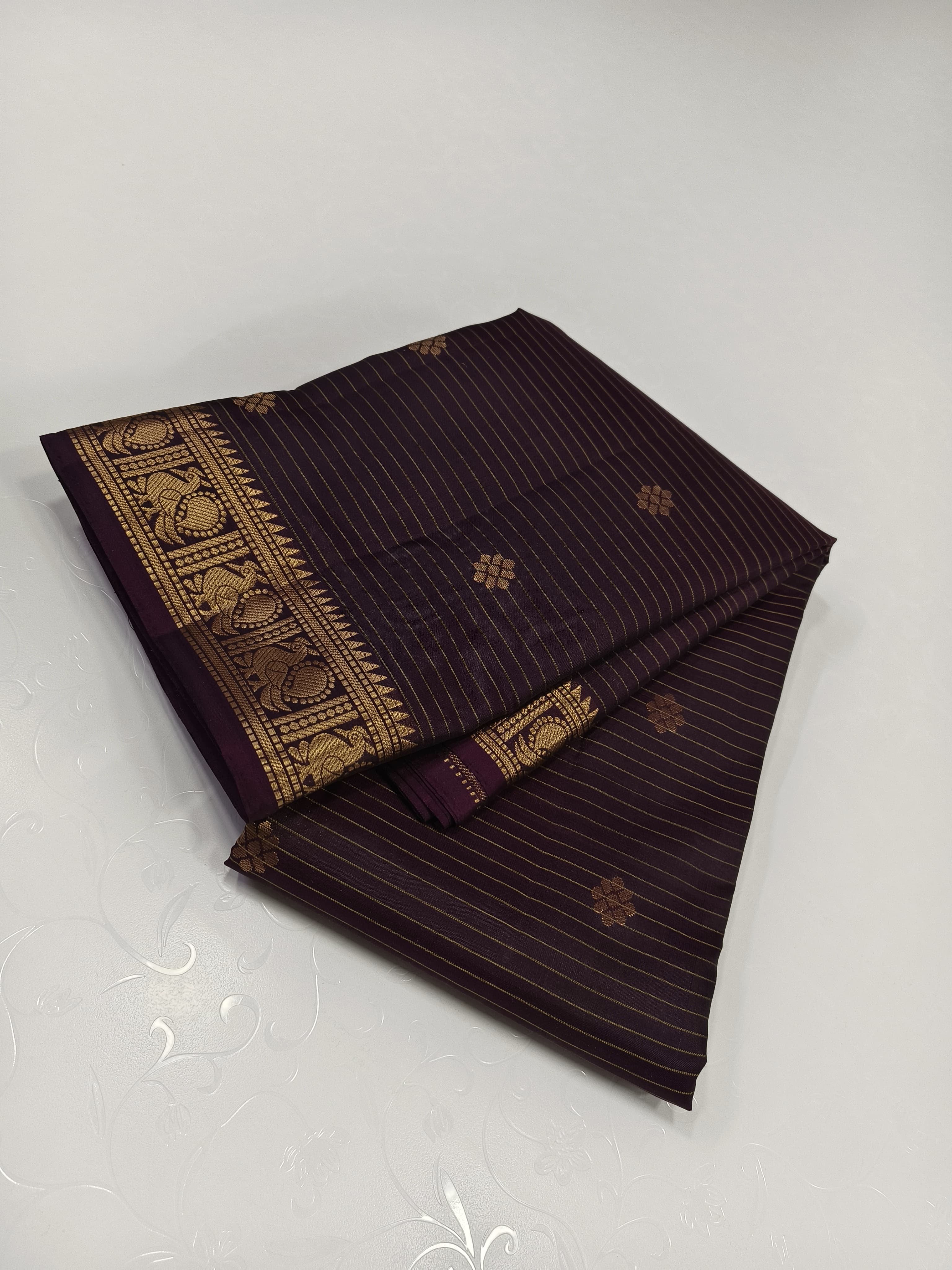 Classic Dark Chocolate Elegance Kanchipuram Silk Saree SS23944