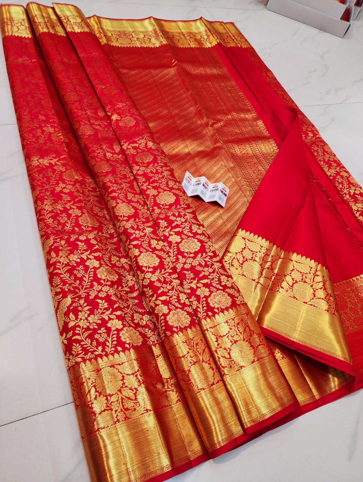 Classic Chilli Red Bridal Elegance Kanchipuram Handloom Silk Saree SS26071