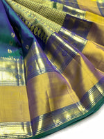 Load image into Gallery viewer, Classic Peacock Green 2gm Zari Elegance Kanchipuram Handloom Silk Saree SS25453
