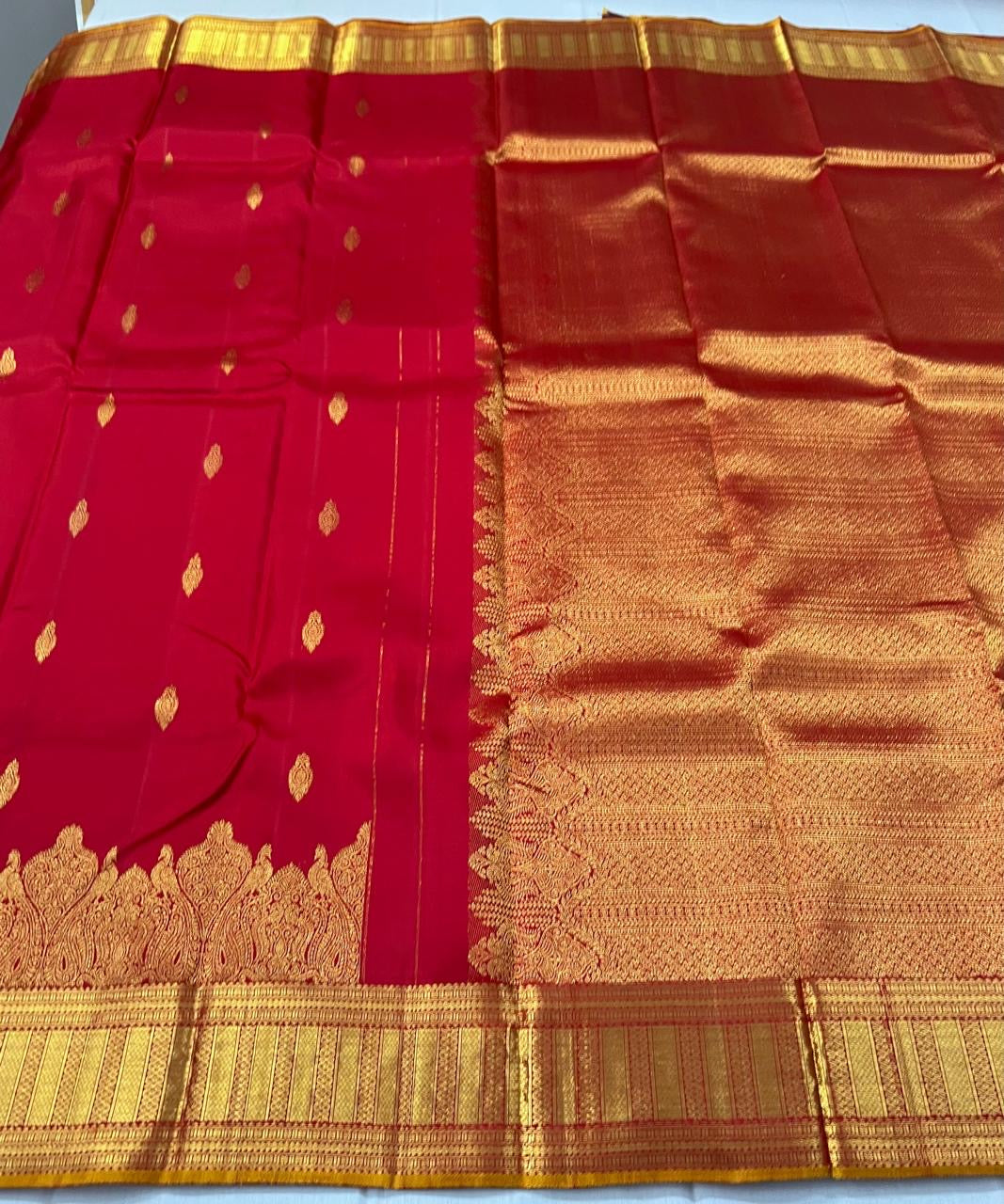 Classic Chilli Red 2gm Zari Bridal Elegance Kanchipuram Handloom Silk Saree SS26016