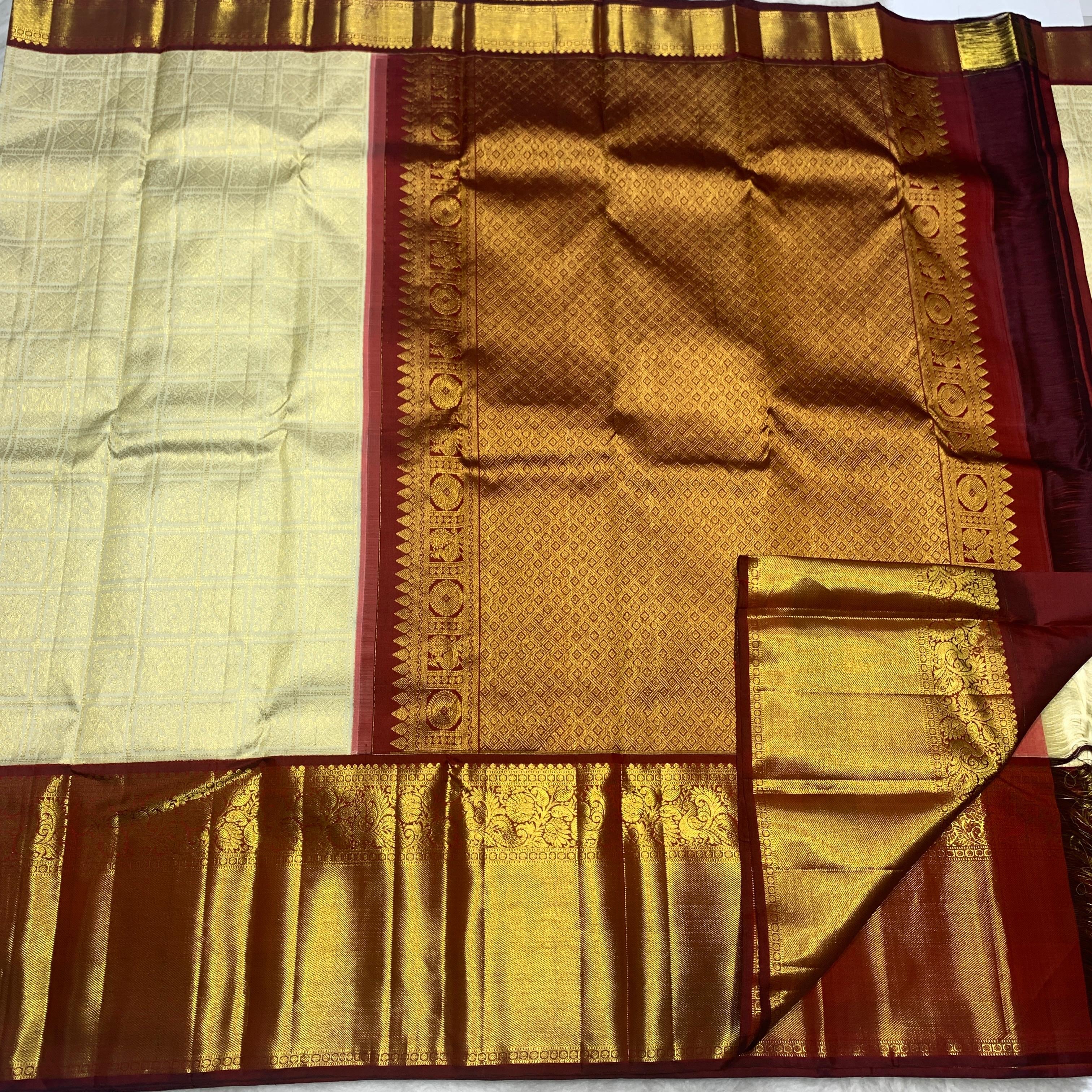 Classic Pearl Beige & Burnt Brown 2gm Zari Bridal Elegance Kanchipuram Handloom Silk Saree SS25832