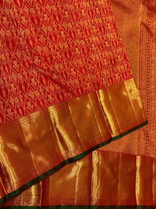 Classic Chilly Red & Green 2gm Zari Kanchipuram Handloom Silk Saree SS25612