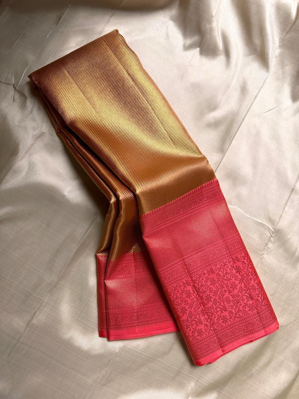 Classic Gold & Red 2gm Zari Tissue Kanchipuram Handloom Silk Saree SS26397