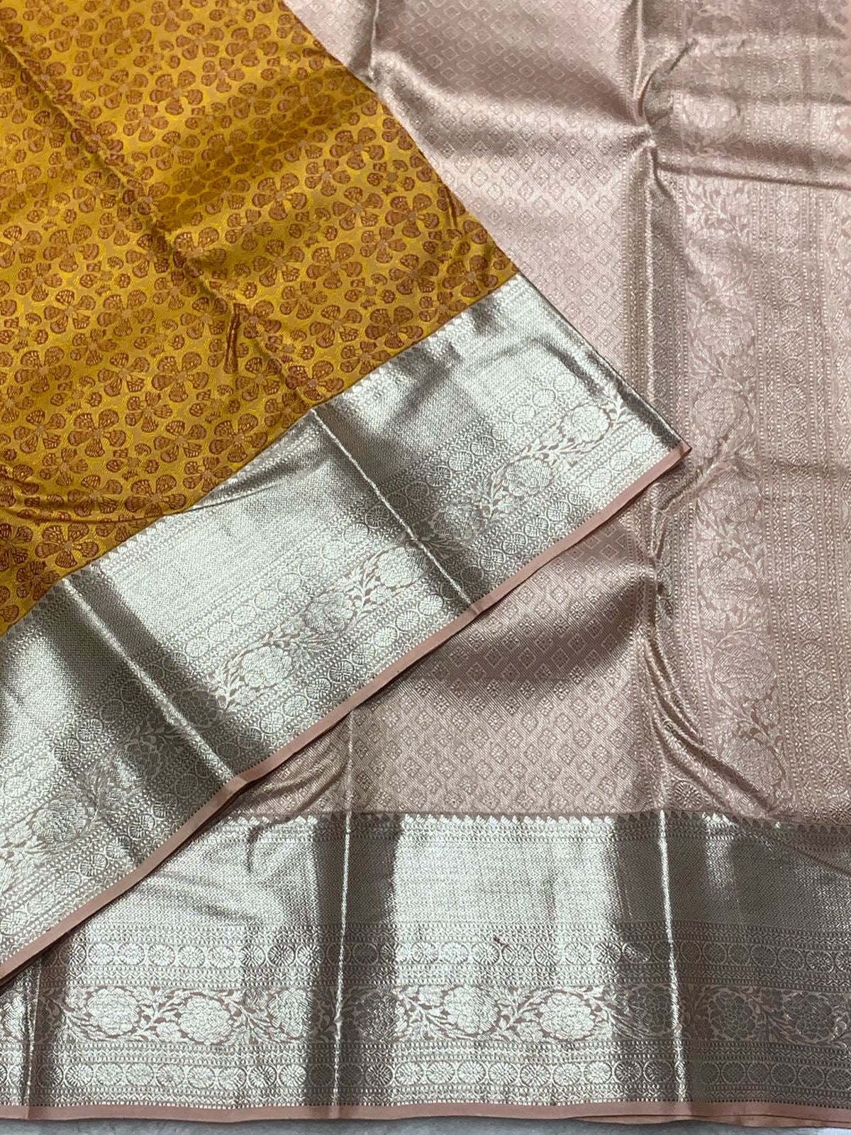 Classic Mustard & Pink 2gm Zari Elegance Kanchipuram Handloom Silk Saree SS24788